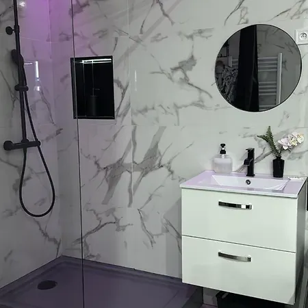 Suites&spa 2 2 Jacuzzi 1 Sauna By L Amaryllis Appartement Béziers